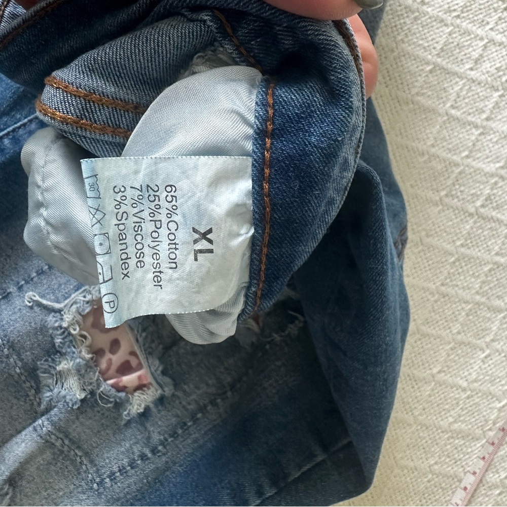 Distressed Blue Jeans with Red Accents - Picture 6 of 6